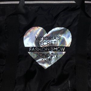 Victoria’s Secret gym bag